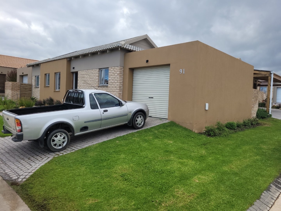 2 Bedroom Property for Sale in Pacaltsdorp Western Cape